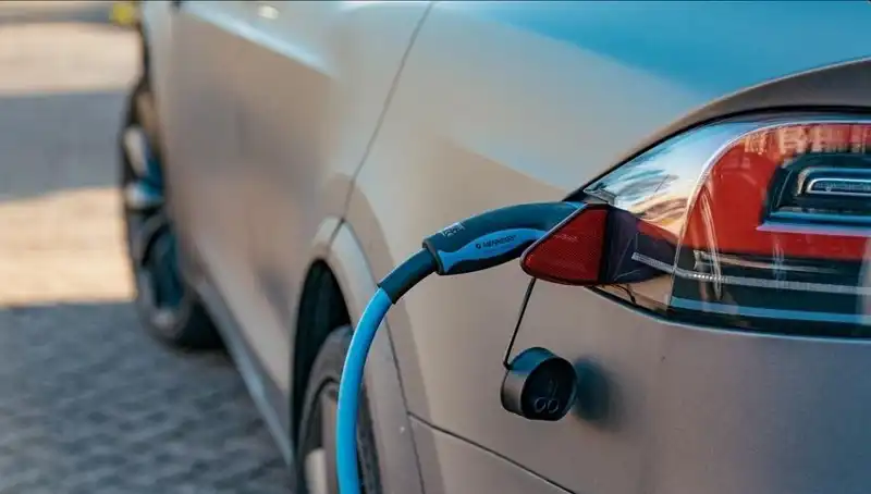 Elektrikli Araç Satışları 2023’te Rekor Kırdı: 9.1 Milyon Araç Yolda