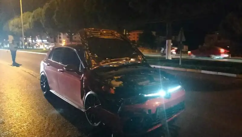 Balıkesir'de Otomobil ve Motosiklet Çarpıştı: Bir Can Gitti, Bir Yaralı