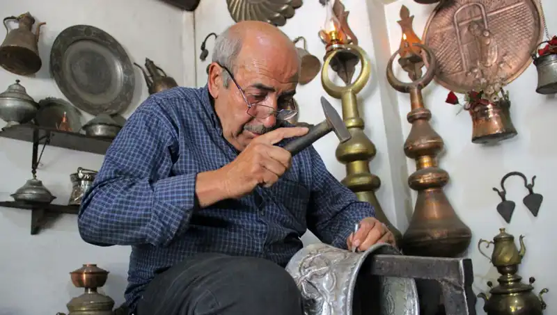 50 Yıldır Sanatla Buluşan İş: Geçmişten Günümüze Uzanan Bir Yolculuk