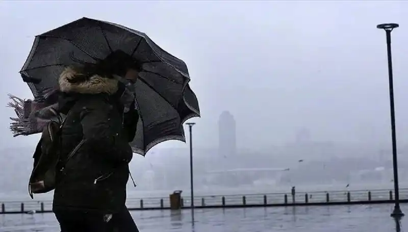 Meteoroloji’den Şiddetli Fırtına ve Toz Taşınımı Uyarısı: Önlemlerinizi Alın!