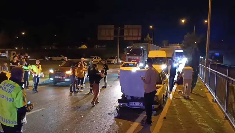 Otoyolda Yaşanan Kaza: İki Çocuk ve İki Yetişkin Yaralandı!