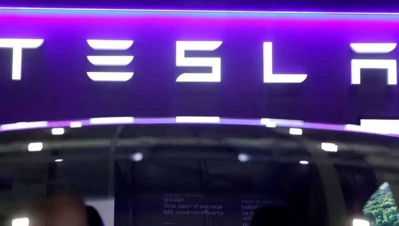 Tesla'nın Robotaxi Projesi: Sürücüsüz Taksi Deneyimi Gözler Önüne Serildi