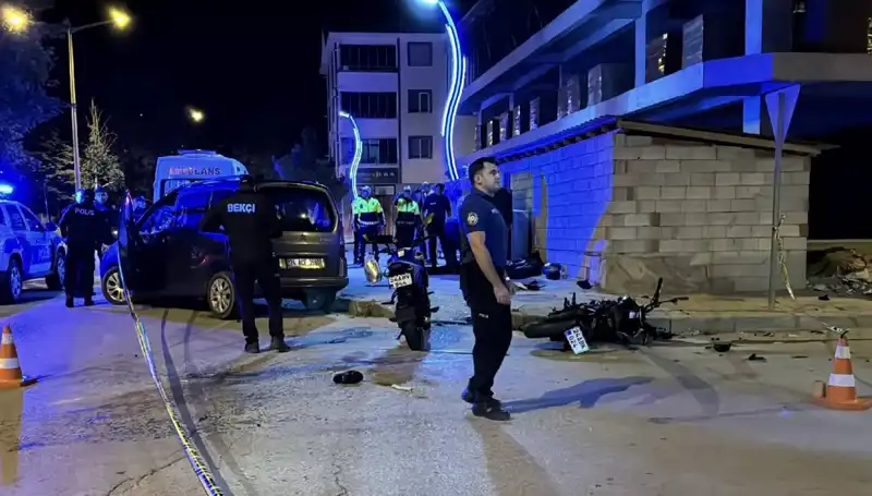 Motosiklet ile Otomobil Çarpışması: İki Can Kaybı ve Kazanın Sebepleri