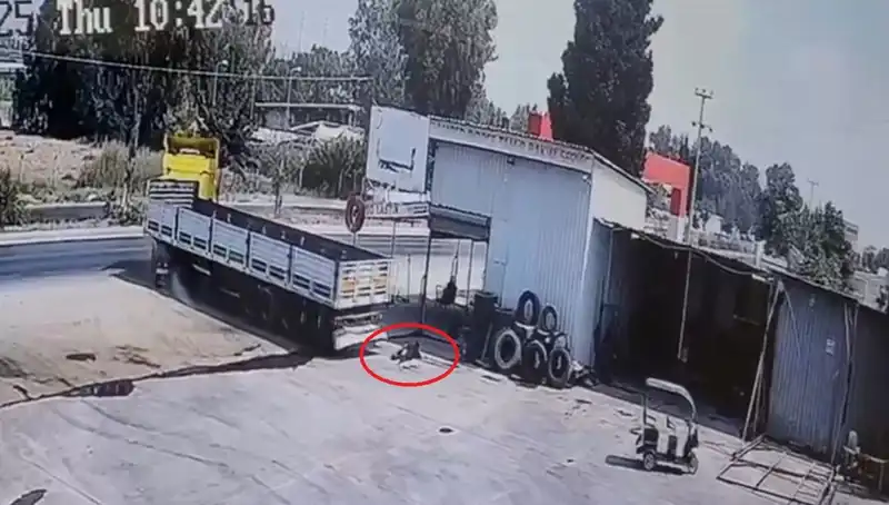 16 Yaşındaki Çocuk İşçinin Korkunç Ölümü: Tamirhanede TIR Faciası