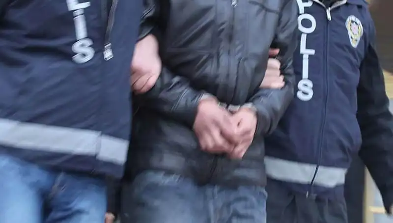 Konya’da Dolandırıcılık Şebekesine Şok Baskın: 13 Gözaltı!