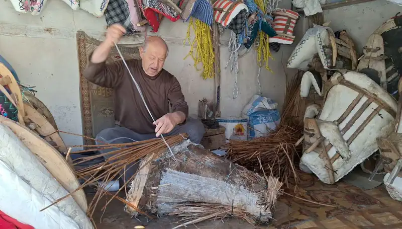 Geçmişin İzinde: Baba Mesleğini Yeniden Canlandıran Genç Adam