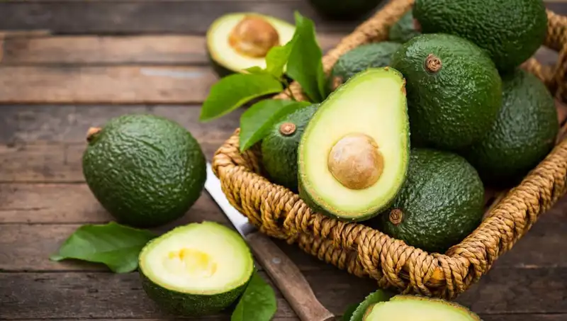 Avokado: Sağlıklı mı Yoksa Zararlı mı? Bilmeniz Gerekenler