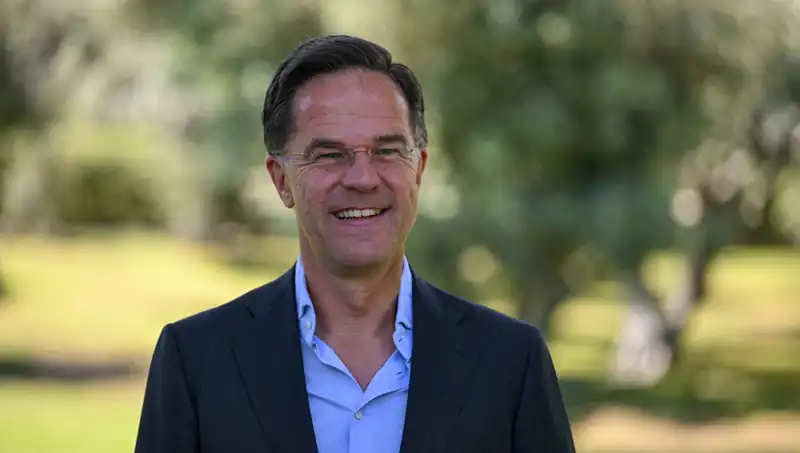 Rutte'den Eurofighter Açıklaması: Müttefiklerin Kısıtlama Getirmemesi Gerektiğini Savundu